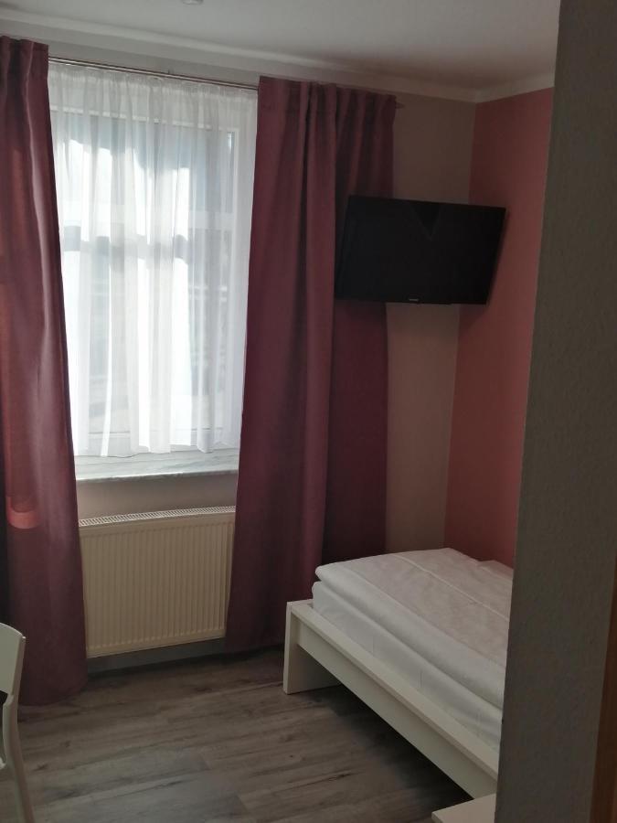 Hotel Altes Badehaus Bad Durrenberg Bagian luar foto
