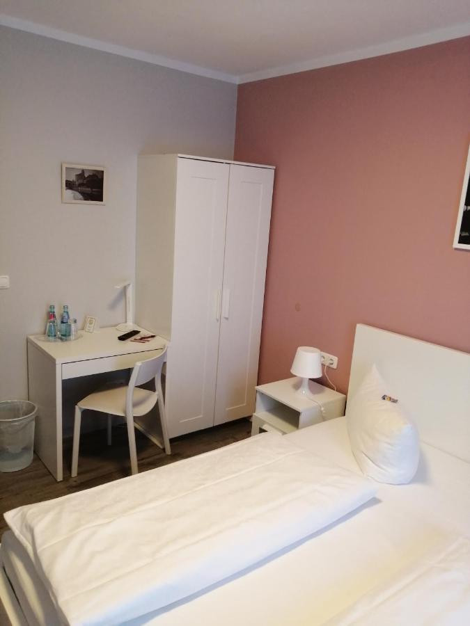 Hotel Altes Badehaus Bad Durrenberg Bagian luar foto