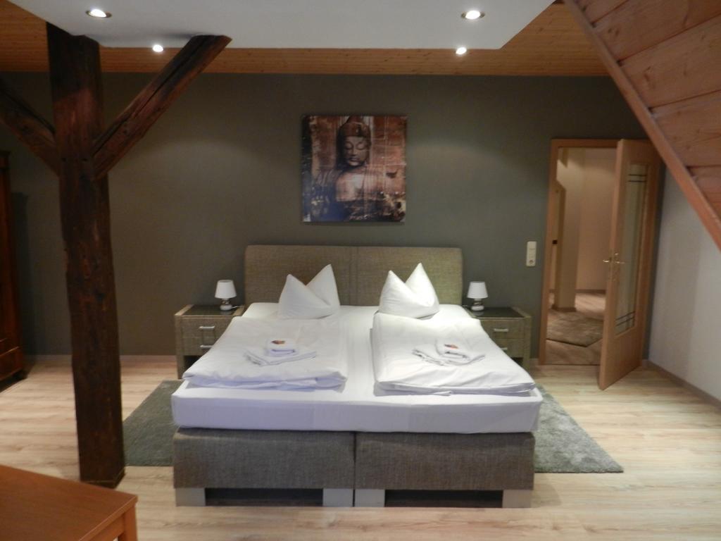 Hotel Altes Badehaus Bad Durrenberg Bagian luar foto